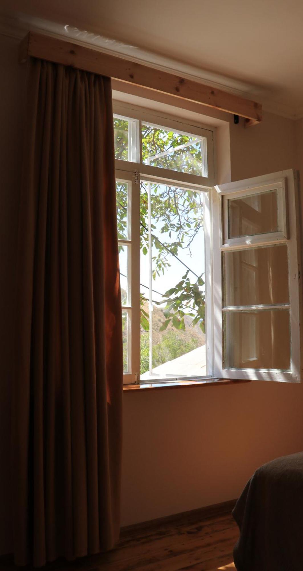 Yekhegis Legend Guest House מראה חיצוני תמונה