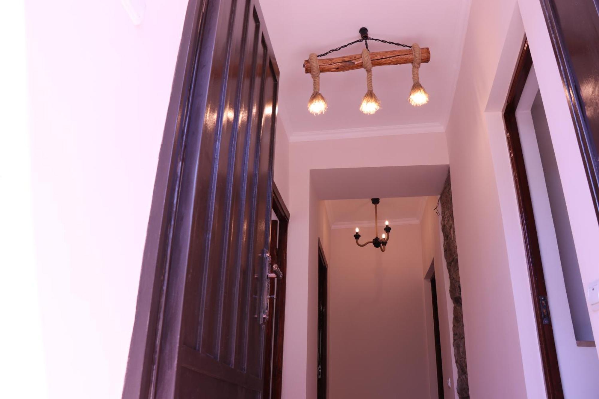 Yekhegis Legend Guest House מראה חיצוני תמונה