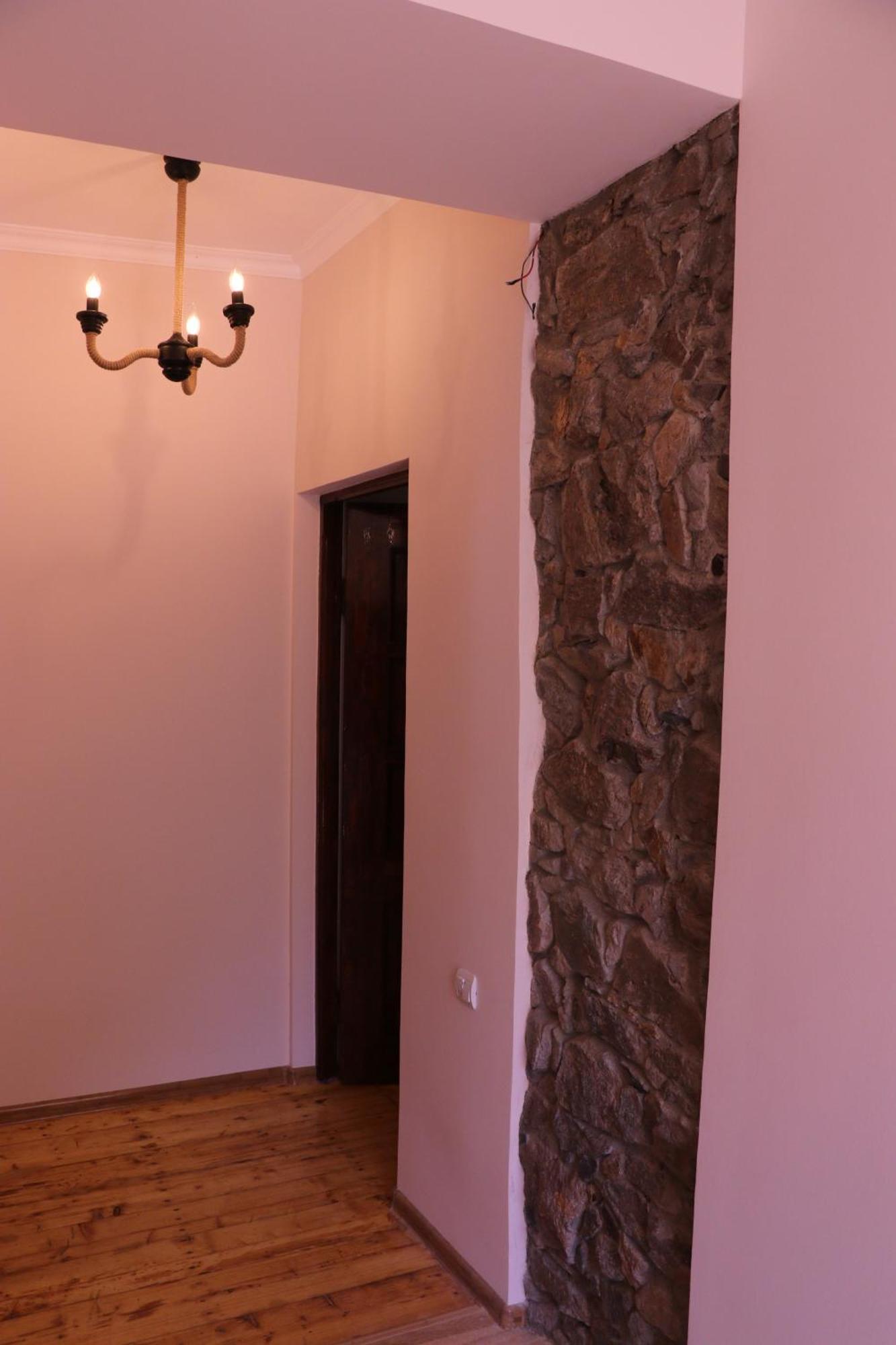 Yekhegis Legend Guest House מראה חיצוני תמונה