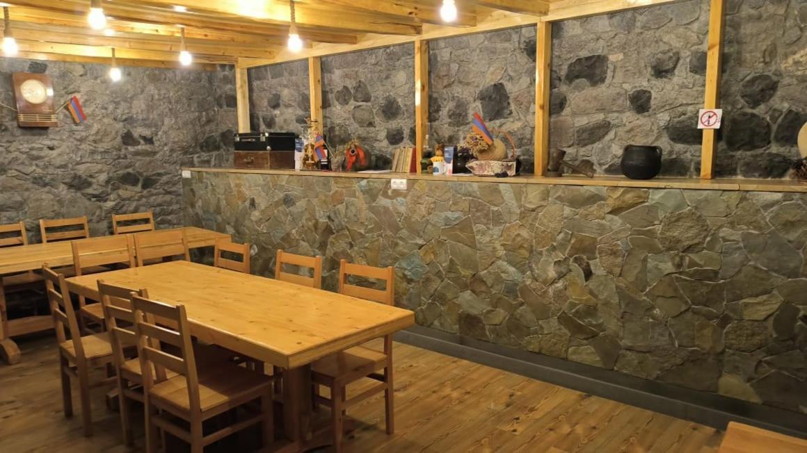 Yekhegis Legend Guest House מראה חיצוני תמונה
